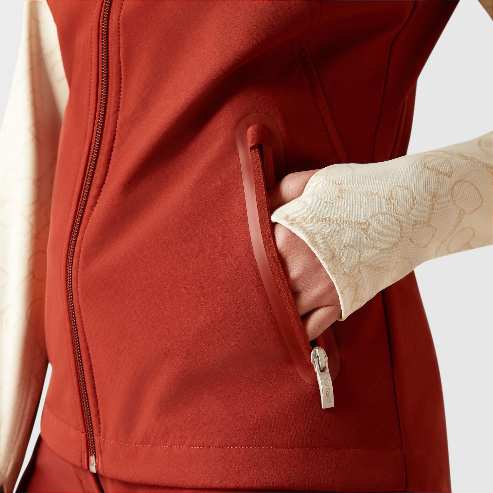 New Team Softshell Vest - Image 4